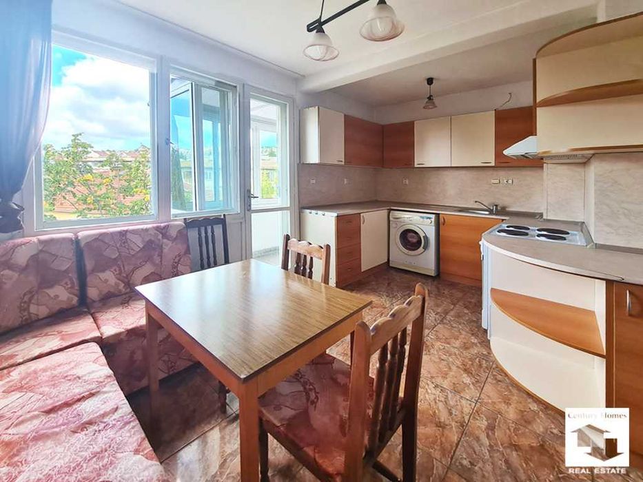 Продава се Четиристаен апартамент в Велико Търново, Център - 104 кв.м за 1616 €/кв.м - Снимка #1