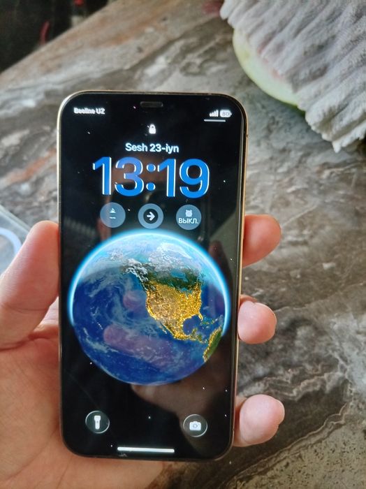 12 pro srochni sotiladi