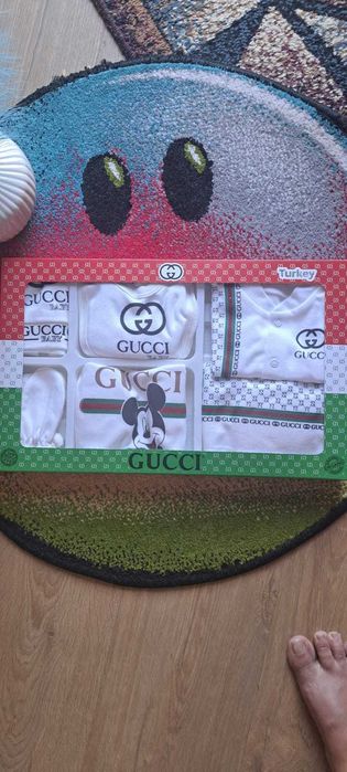Trusou Gucci set nou nascut