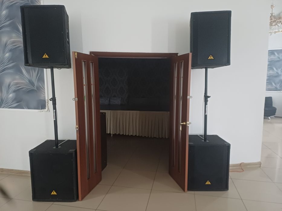Продам 2 сабвуфера и 2 саттелита