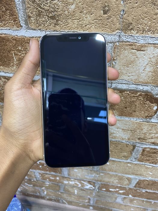 iPhone 11.