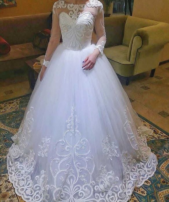 Свадебное платье