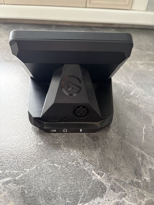 Elgato stream deck plus, xlr dock