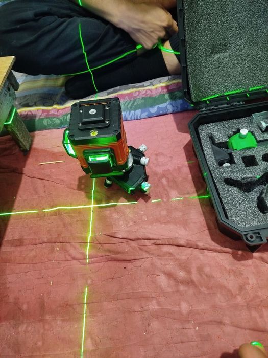 Лазеный уровеьнь