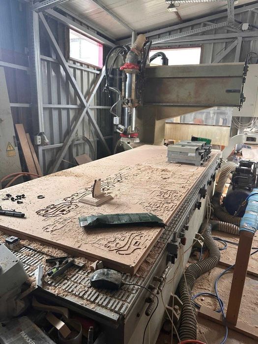 CNC pentru lemn SCM RECORD 2 modernizat functioneaza cu MACH 3