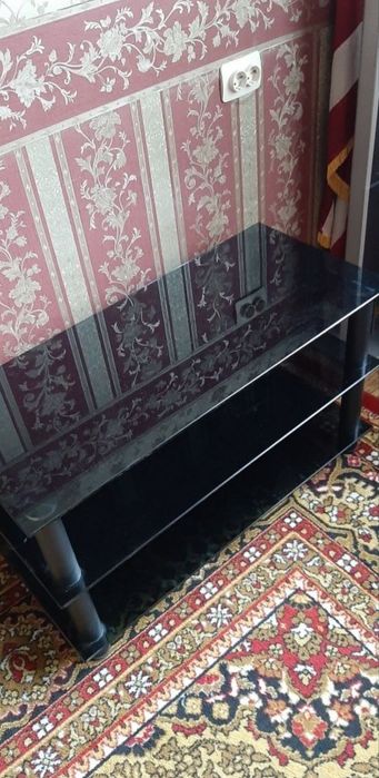 Тумба для телевизора.