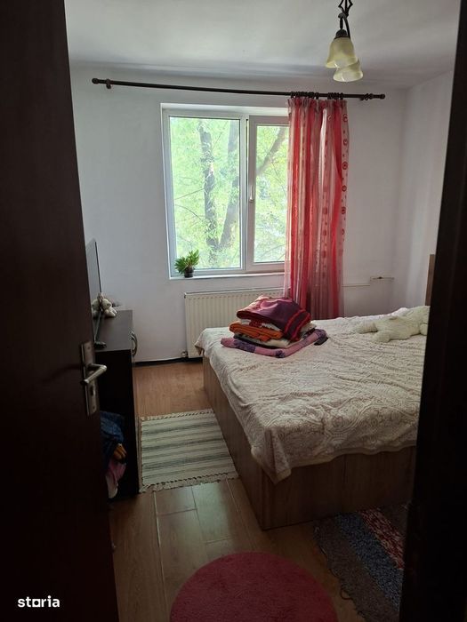 Apartament cu 2 camere de vanzare in zona Rahova, Vicina