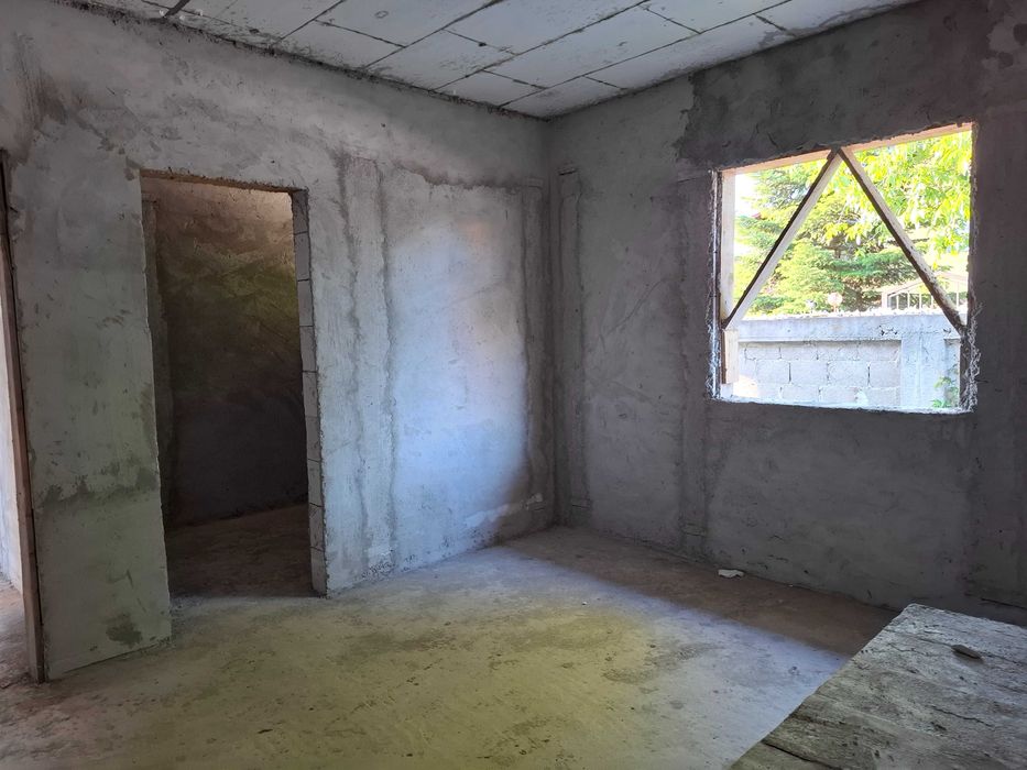 Pantelimon Ilfov,parter+pod pe placa de beton,3 camere,2 bai,300mp proprietate,comision 0%