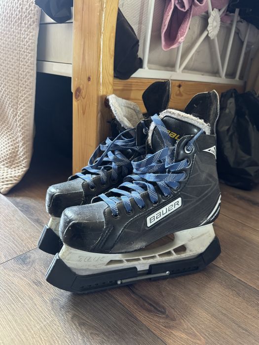 Коньки bauer  б/у