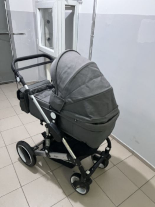 Продам детскую коляску