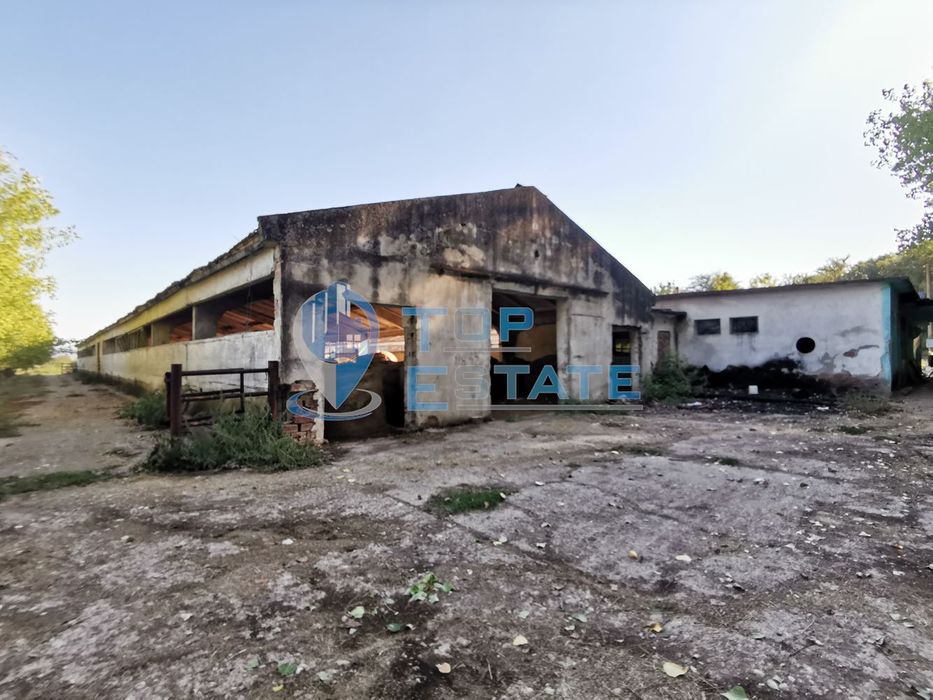 Продава се Промишлена сграда в с. Ресен, Област Велико Търново - 1740 кв.м за 84 €/кв.м - Снимка #3