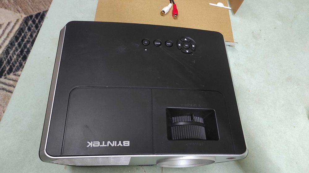 LED проектор, новый