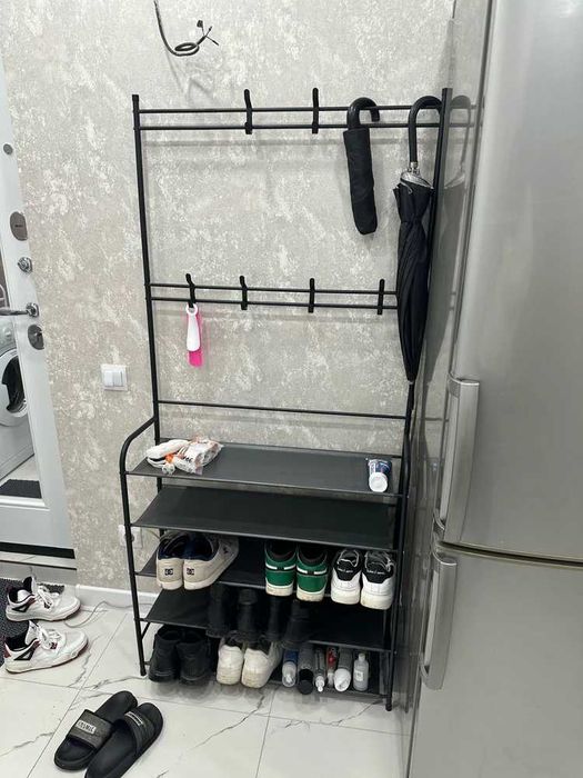 Обувница в прихожую с вешалкой узкая металлическая