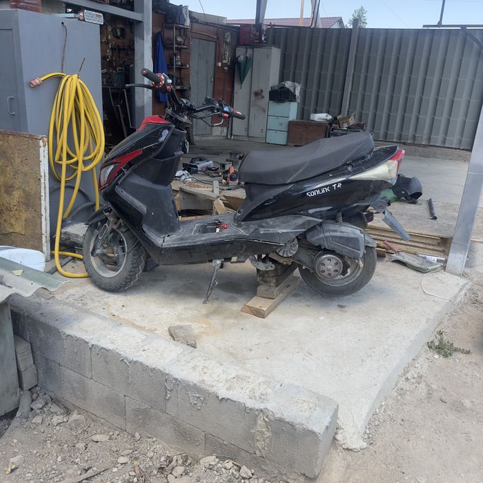 Продам мопед м8 150