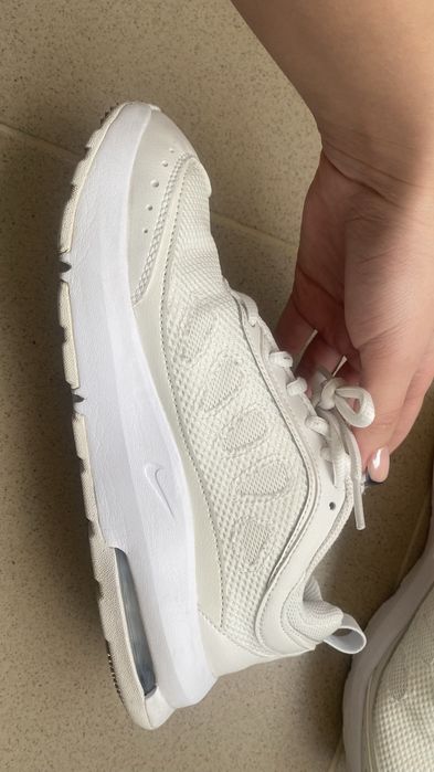 Дамски маратонки Nike Air Max Ap 38,5