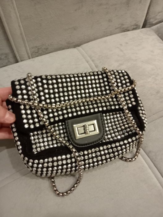 Продам сумочки со стразами