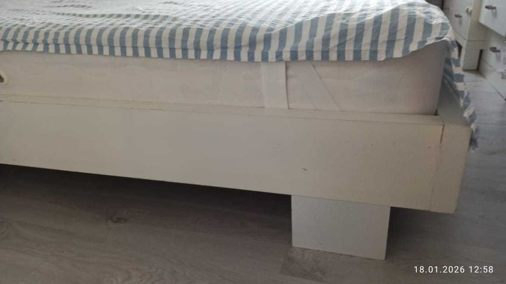 Кровать двухспальная