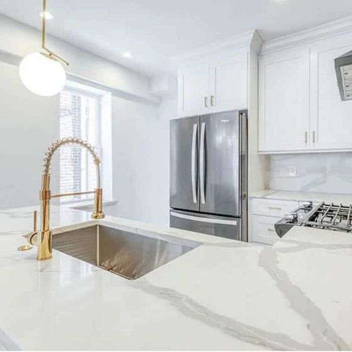 Blat Bucătărie din Granit/Marmură/Quartz