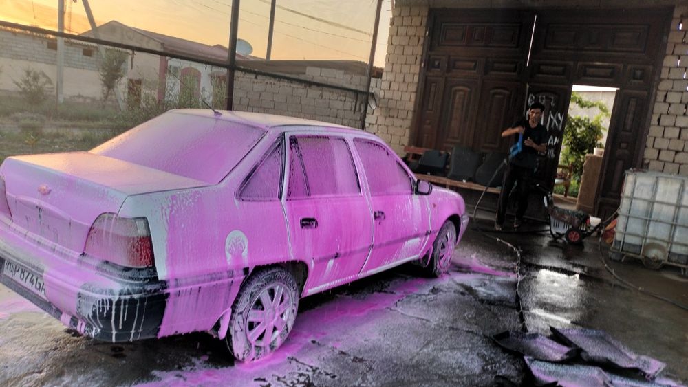 Avtoshampun Pena. Bezkontakt