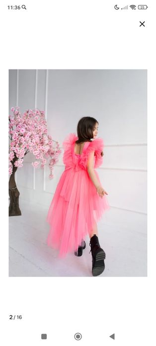 Продам стильное платье на девочку