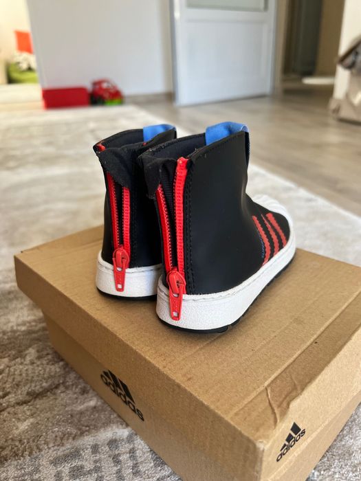 Детски Adidas superstar боти