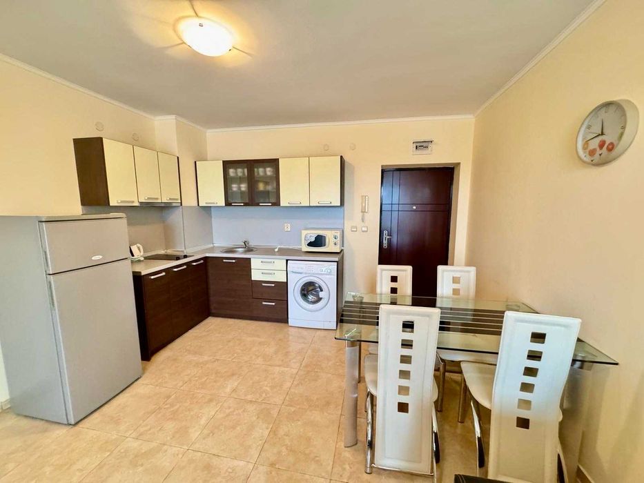 Продава се Двустаен апартамент в к.к. Слънчев бряг - 60 кв.м за 1382 €/кв.м - Снимка #4
