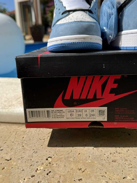 Jordan 1 High Retro UNC University Blue 39 EUR Кецове + Кутия + Връзки