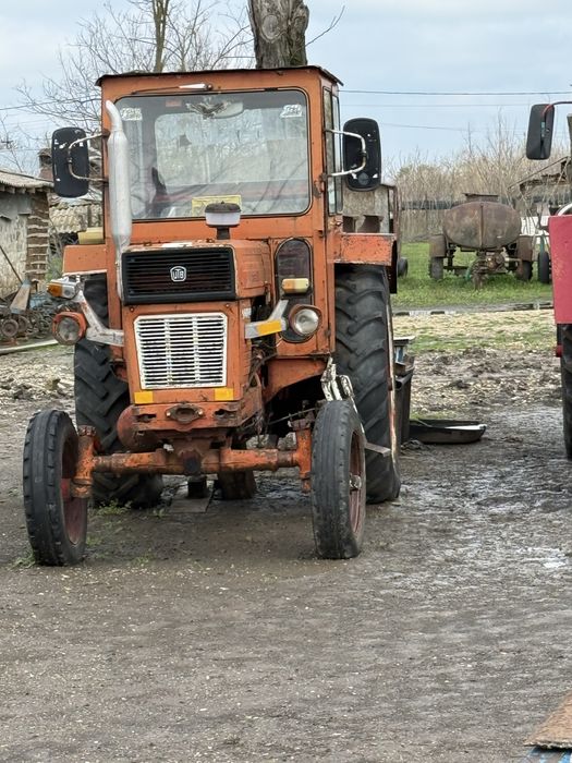 Tractor de vanzare U650