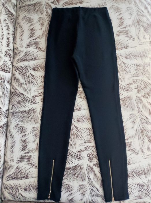 Распродажа: лейгинсы, брюки, шорты.