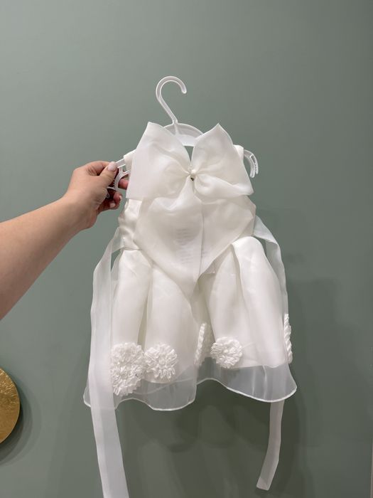 Продам платья для девочек до года