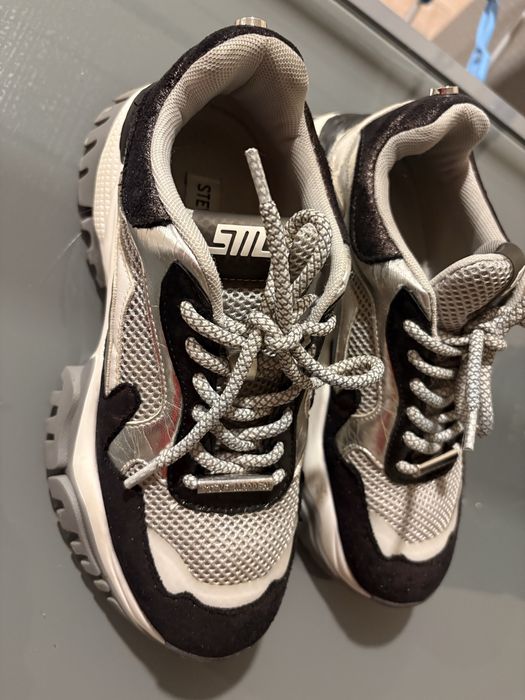 Маратонки/ Сникърси 36 номер