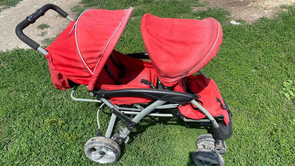 Продам коляску двойную
