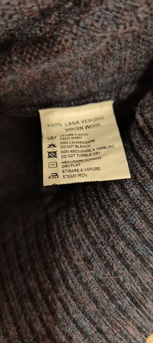 Pulover bărbați din lână 100% mărime S-M stare foarte bună