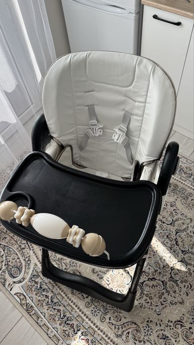 Детский стульчик для кормления