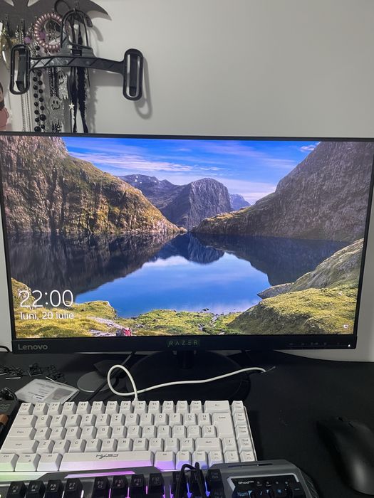 Vand pc i5 10400f ,gtx 1650, 16 gb ram ,222ssd,1tb hdd