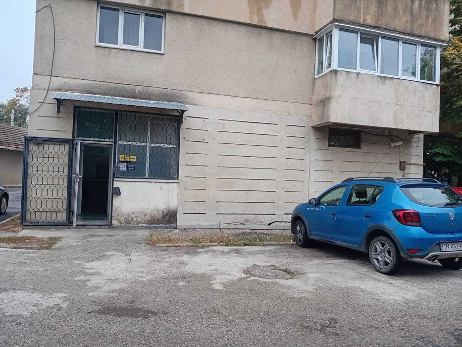 Spațiu comercial 76 mp central Rosiorii de Vede