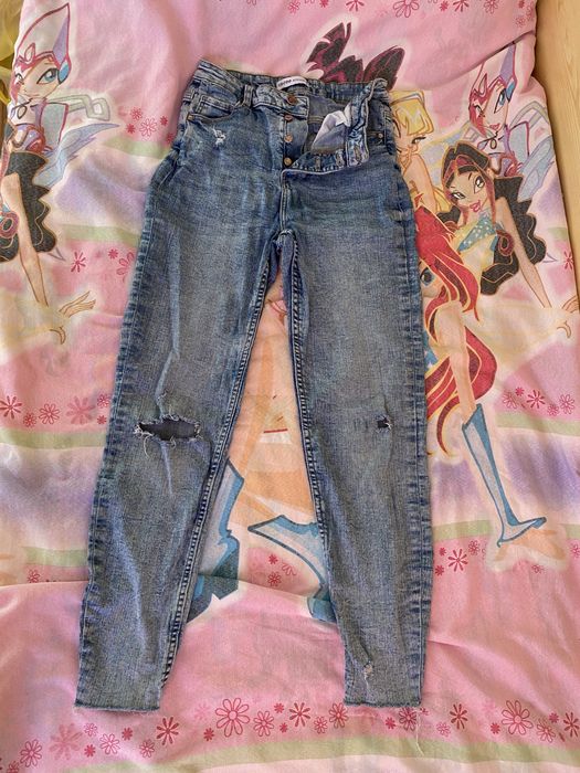 Накъсани дънки Cropp