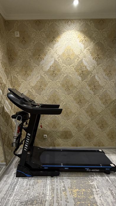 Продается беговая дорожка POWER GYM