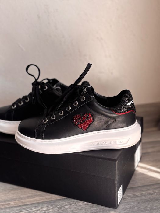 Karl Lagerfeld 37