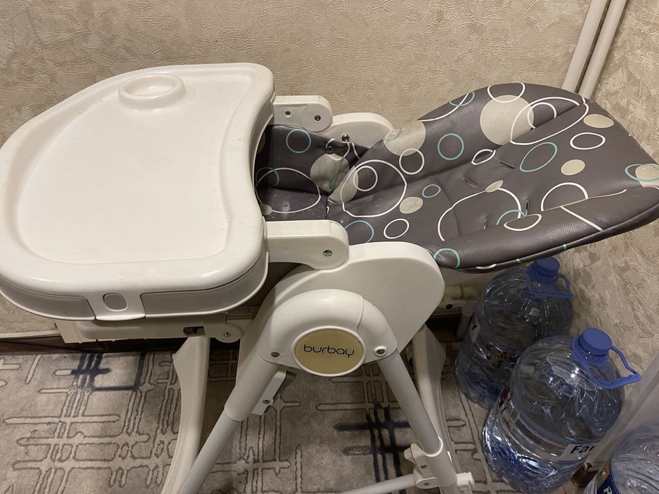 Детский кормящий стулчик