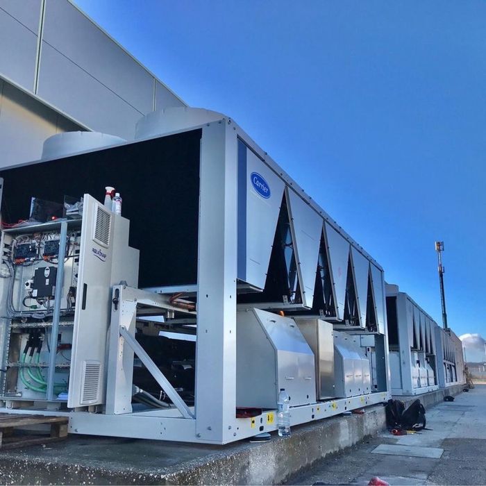 Кондиционеры AUX VRF ЧИЛЛЕР МУЛТИСПЛИТ канальный фанкоил устоновка