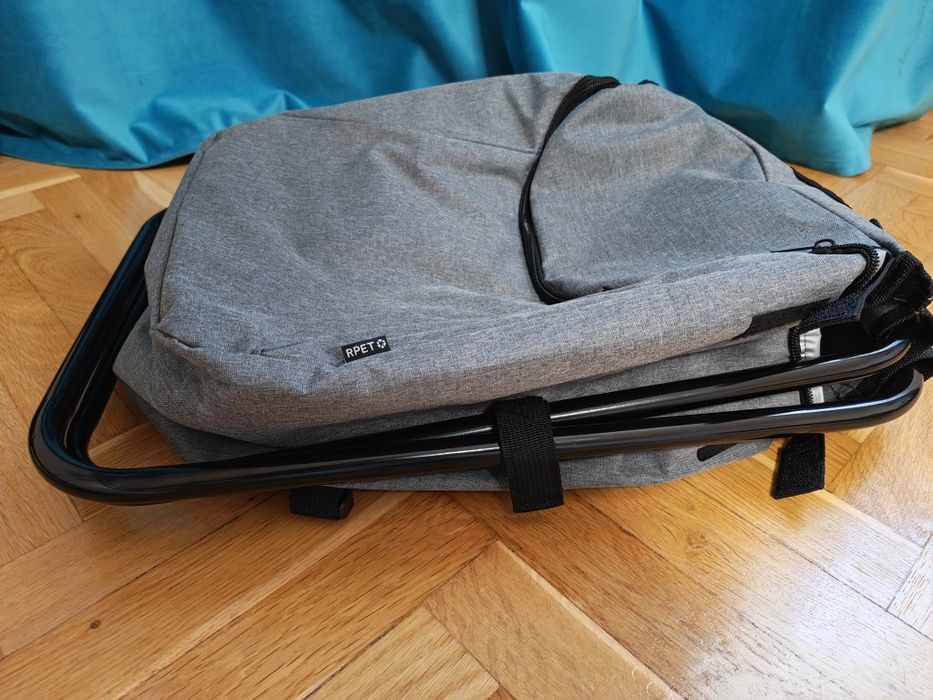 Scaun pliabil cu geanta termoizolanta
Caracteristici: Scaun pliabil, , design compact si usor de transportat