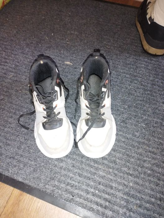 Отдам кросовки детские