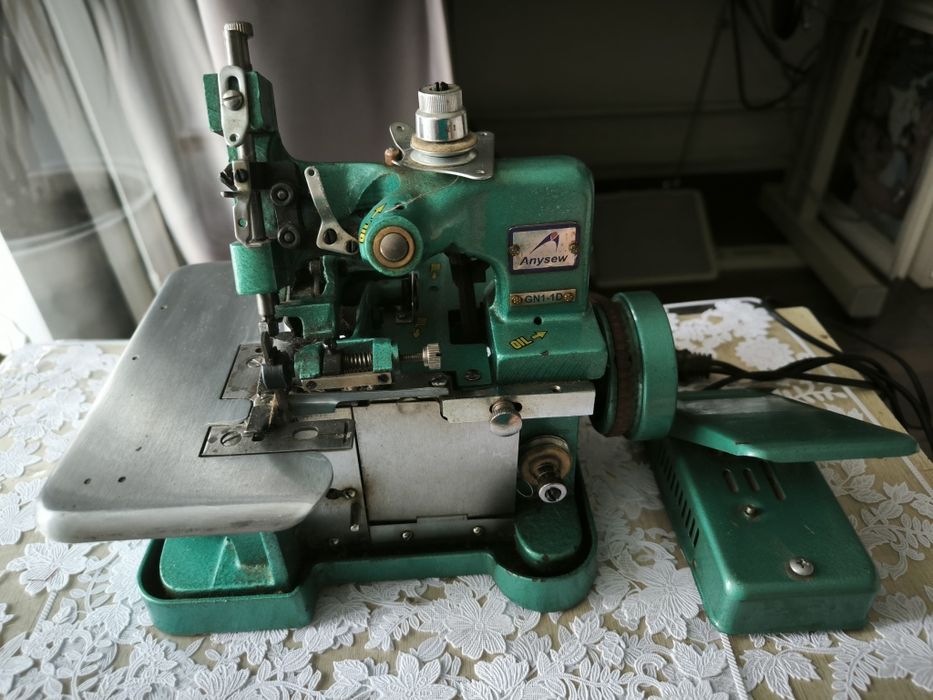 Оверлок бытовой GN1-1D