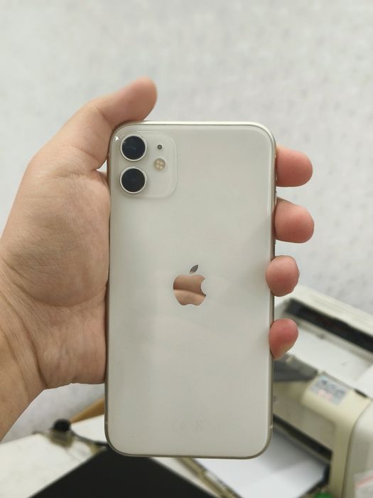 Обменяю Айфон 11 на Айпад