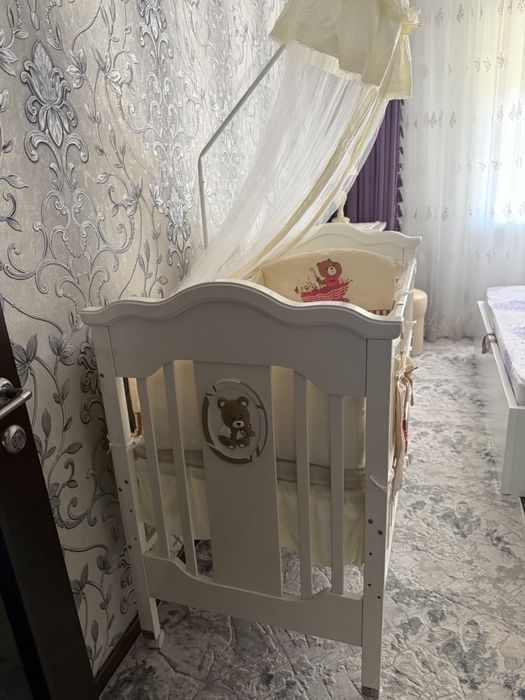 Детский кроват и лулка