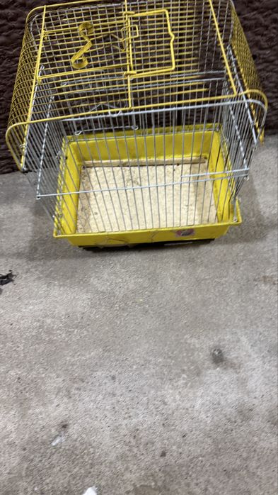 Клетка для птиц.