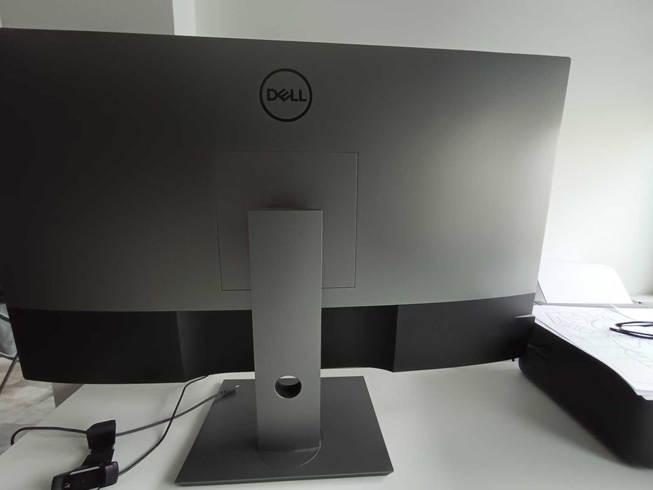 Монитор Dell U4320Q 4K Ultra HD LCD Черен