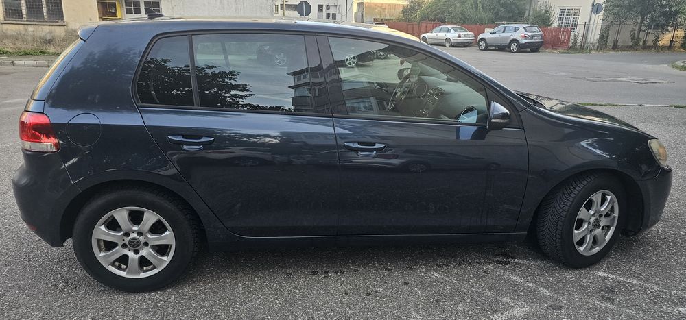 Volkswagen Golf VI