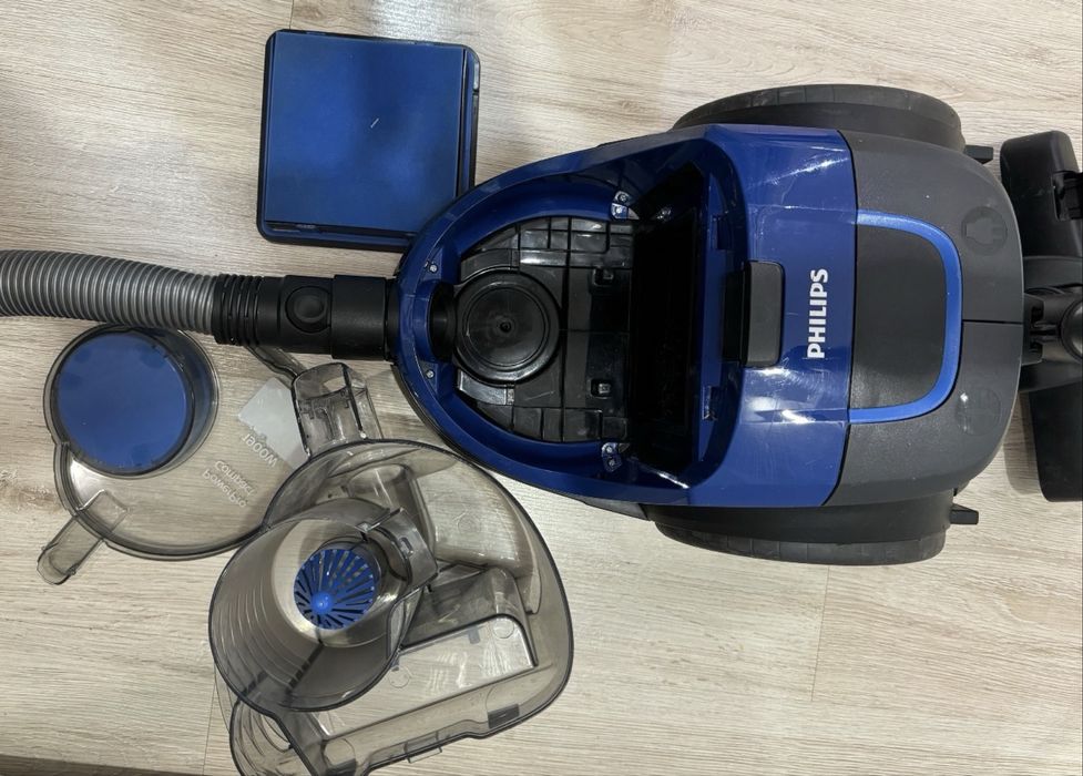 Продам пылесос Philips в отличном состоянии